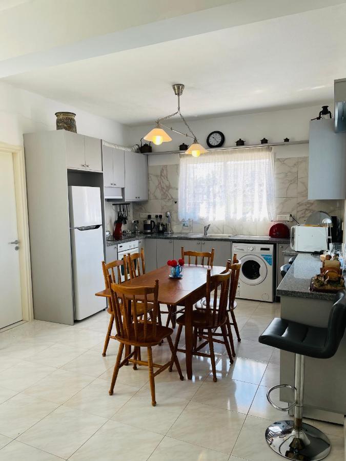 Apartmán Peaceful Townhouse With Private Pool Near The Sea Paphos Exteriér fotografie